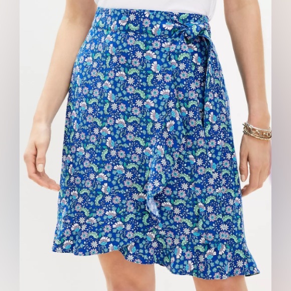 LOFT Dresses & Skirts - LOFT Blue Floral Faux Wrap Ruffled Skirt Size 4 (Measures like a 6)